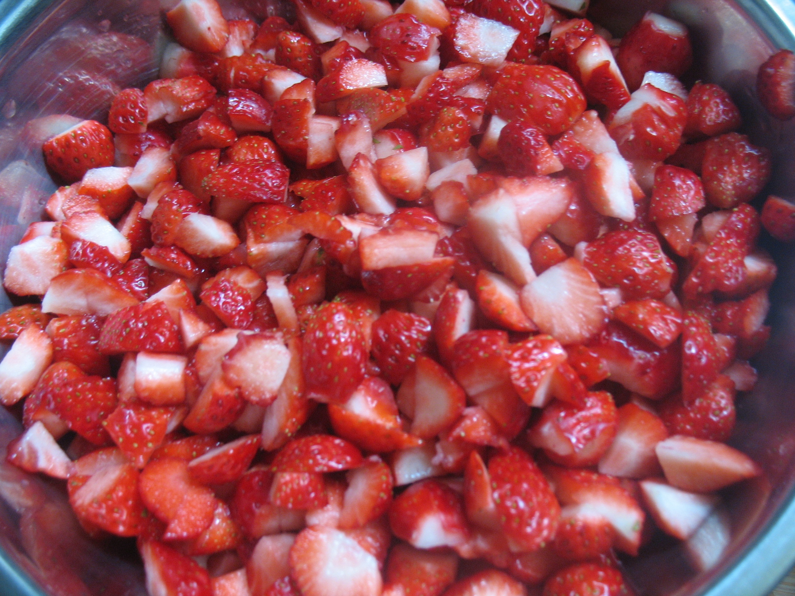 玫瑰草莓果醬的做法 步骤2