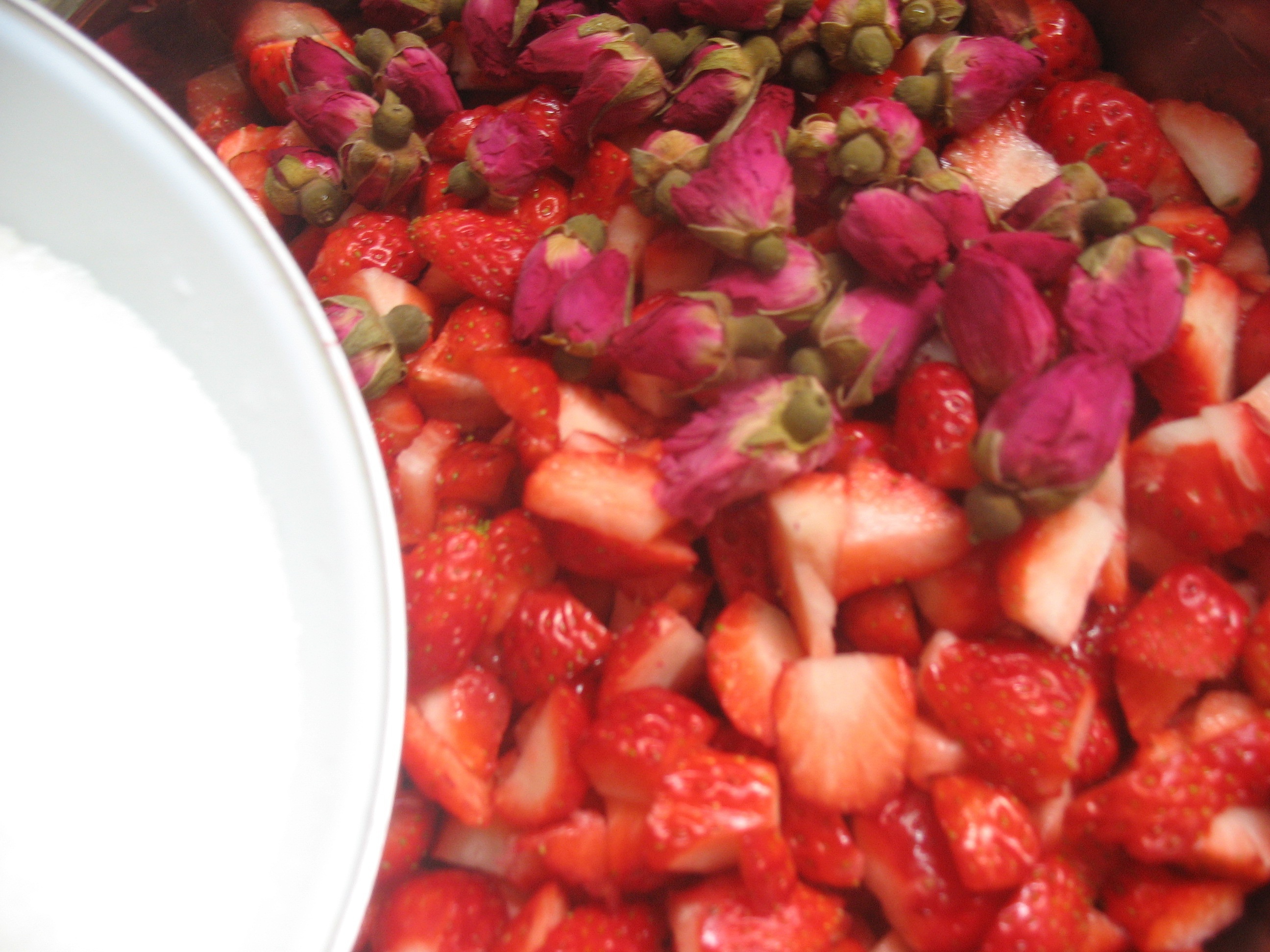 玫瑰草莓果醬的做法 步骤3