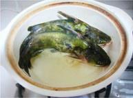 黃骨魚燜豆腐的做法 步骤3