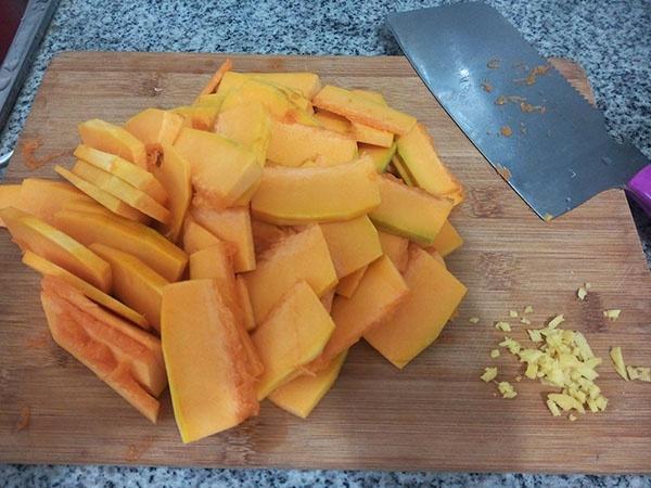 香軟好味南瓜燜飯的做法 步骤1