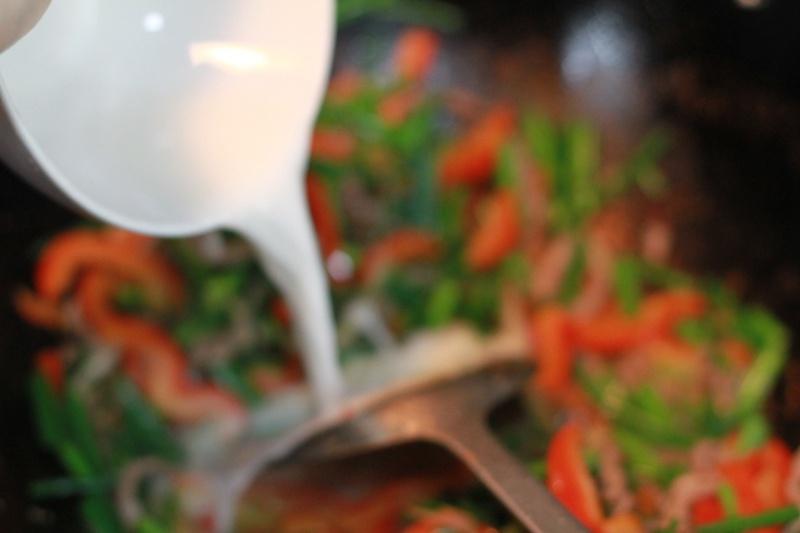 川味泡椒雙色蓋澆飯的做法 步骤6