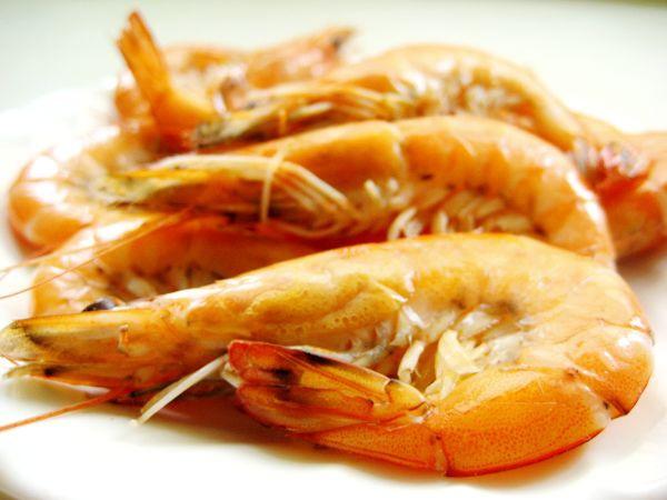 鮮蝦蔬菜焗飯的做法 步骤2