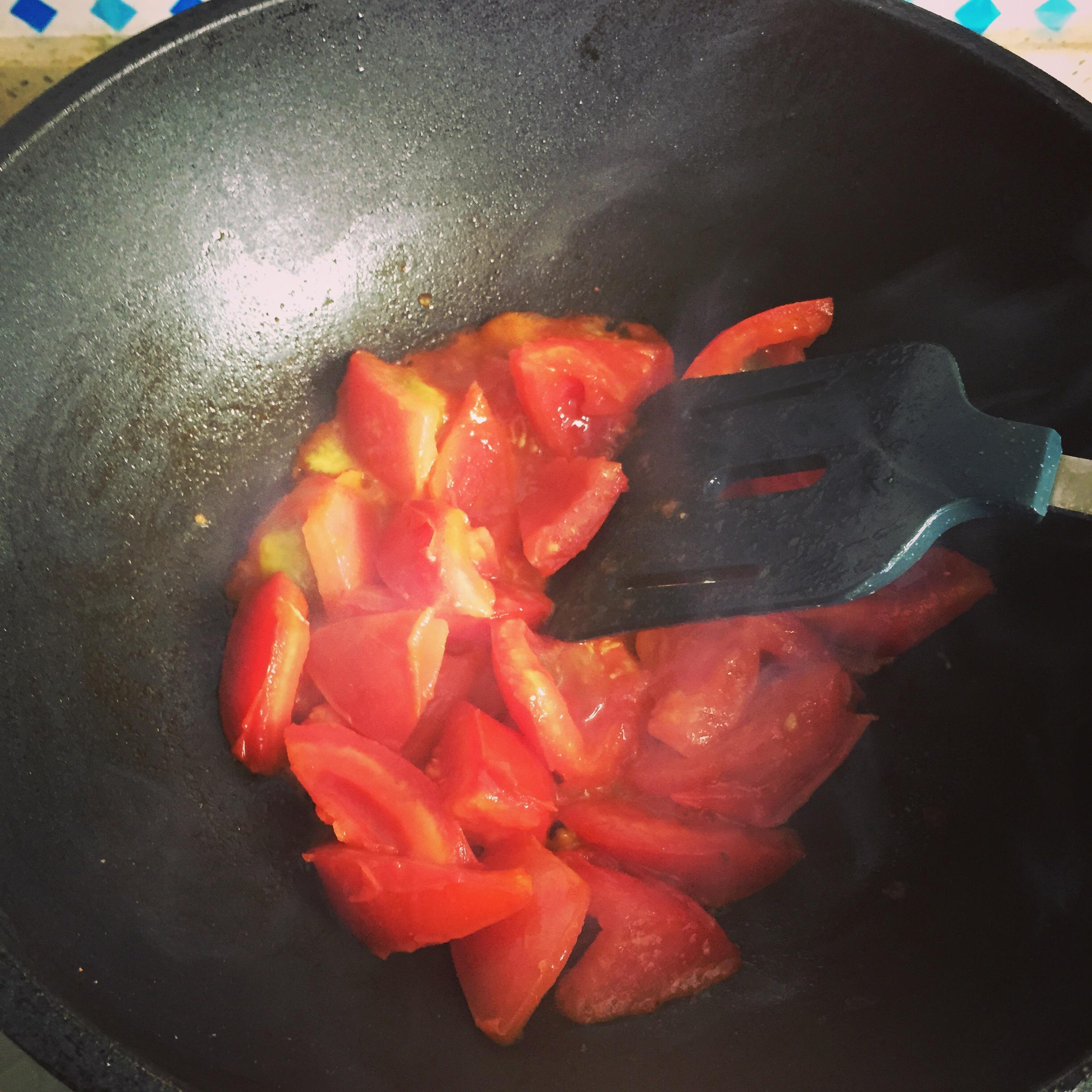 番茄雞蛋培根燴飯的做法 步骤3