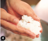 三文魚飯糰 最親民的日式便當的做法 步骤4