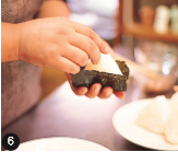 三文魚飯糰 最親民的日式便當的做法 步骤6