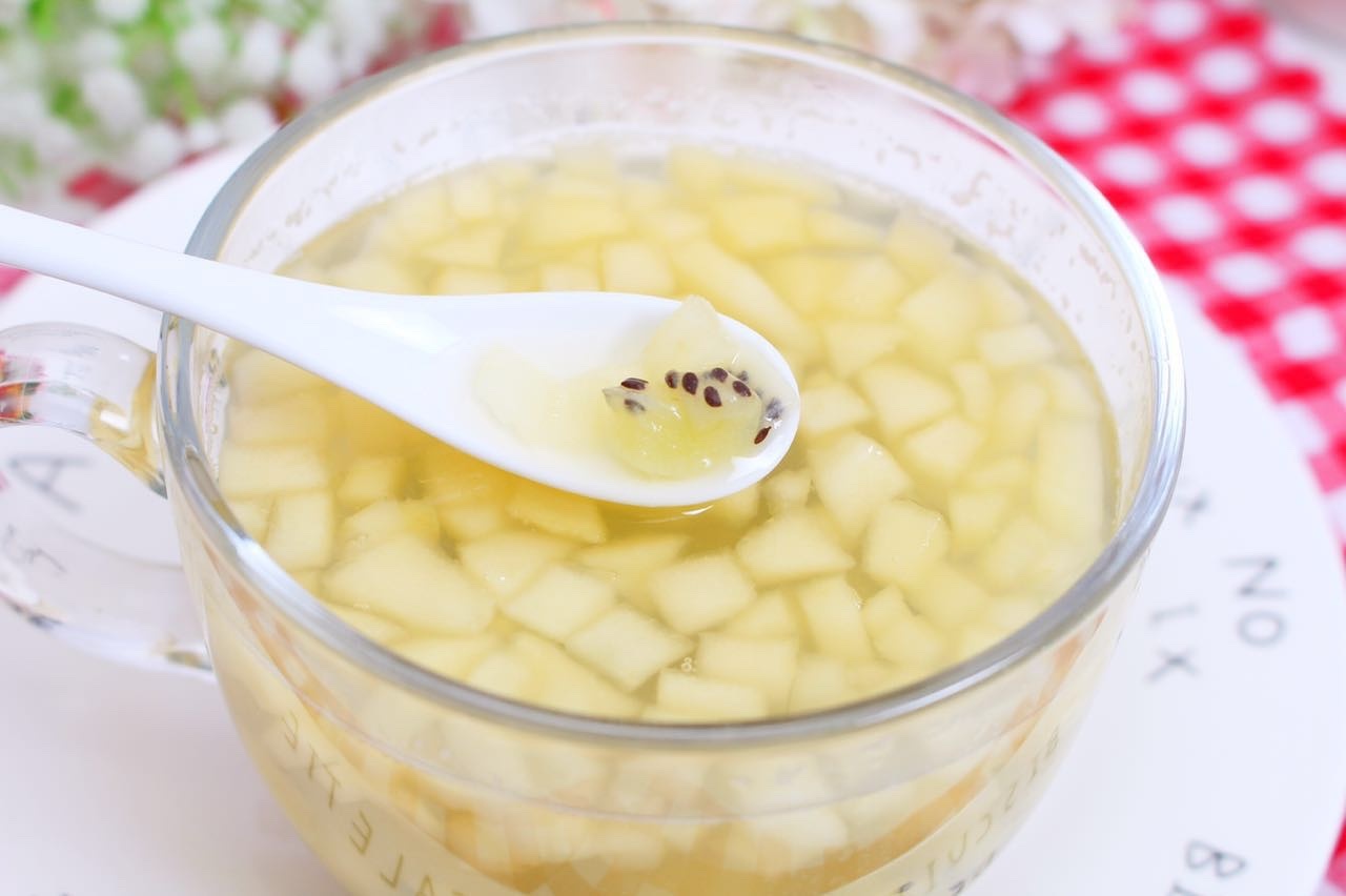 蘋果獼猴桃甜湯 －最適合寶寶秋天喝的水果甜湯的做法 步骤7