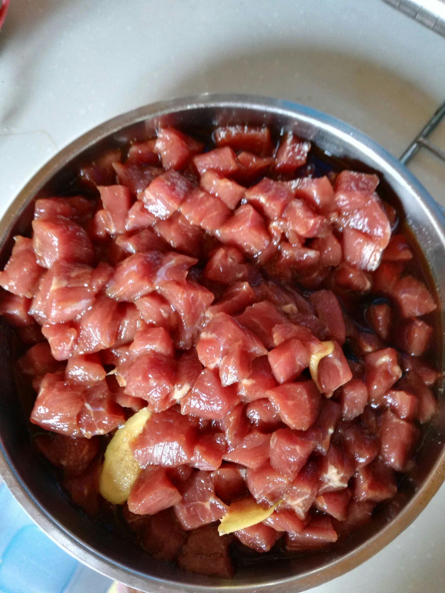 牛肉豆豉香辣醬的做法 步骤1