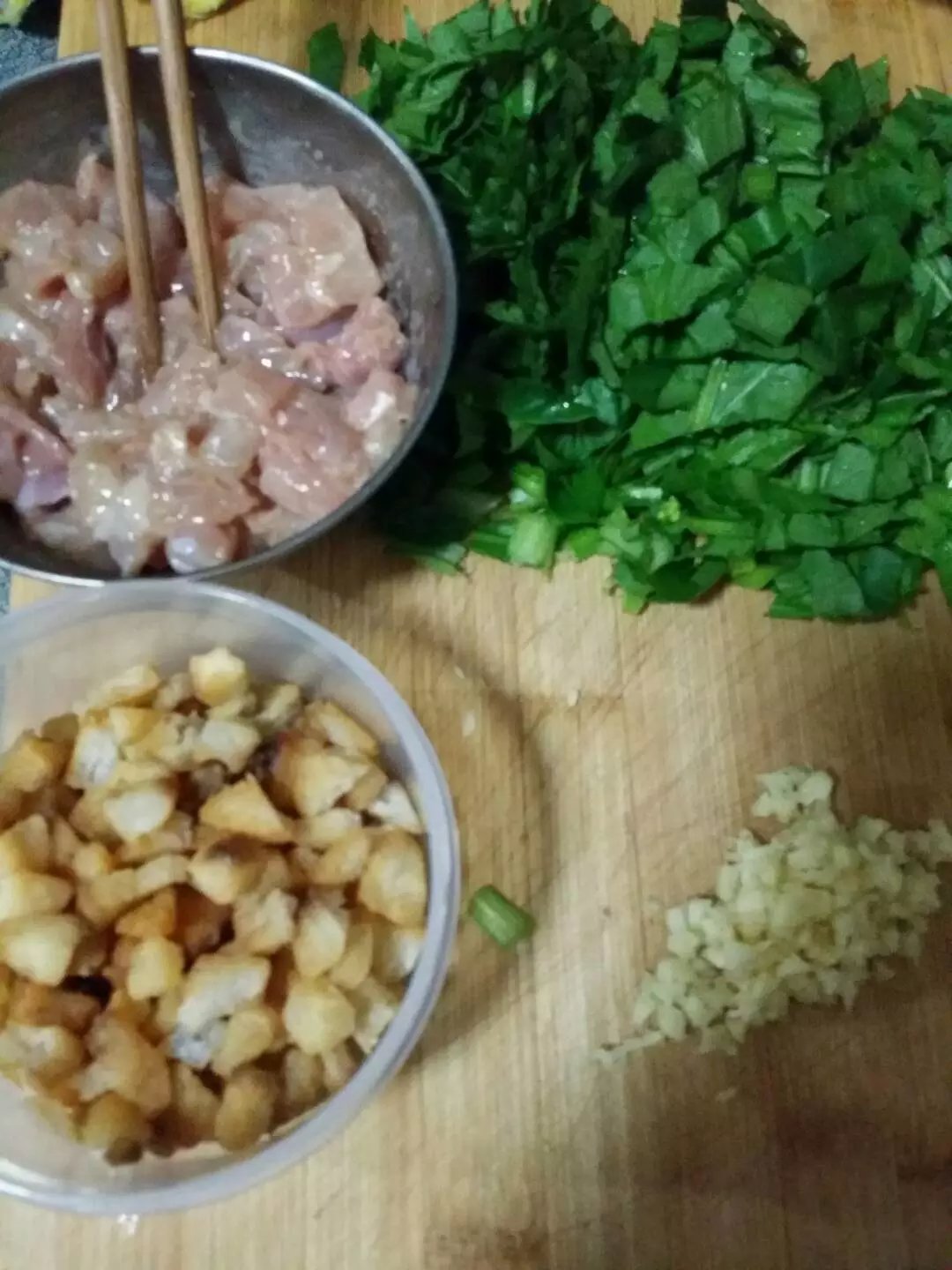鹹鯛魚雞腿粒橄欖菜炒飯的做法 步骤3