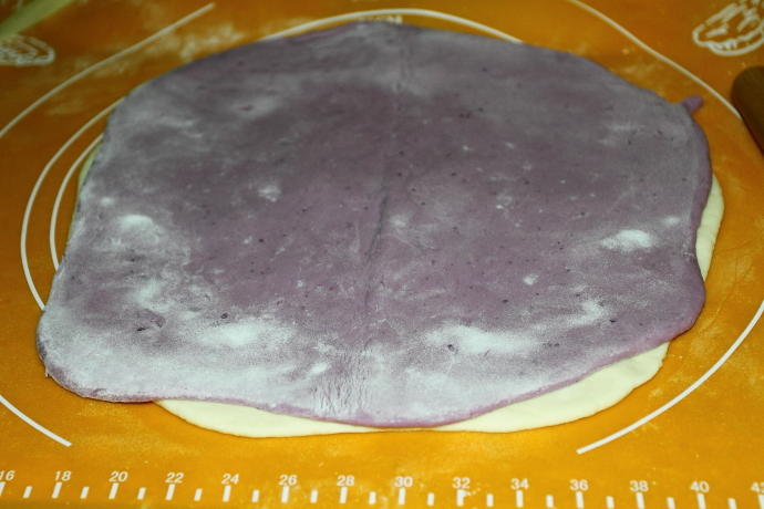 豆漿風味的紫薯雙色花捲的做法 步骤8