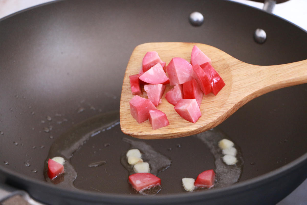 紅腸玉米土豆炊飯的做法 步骤4