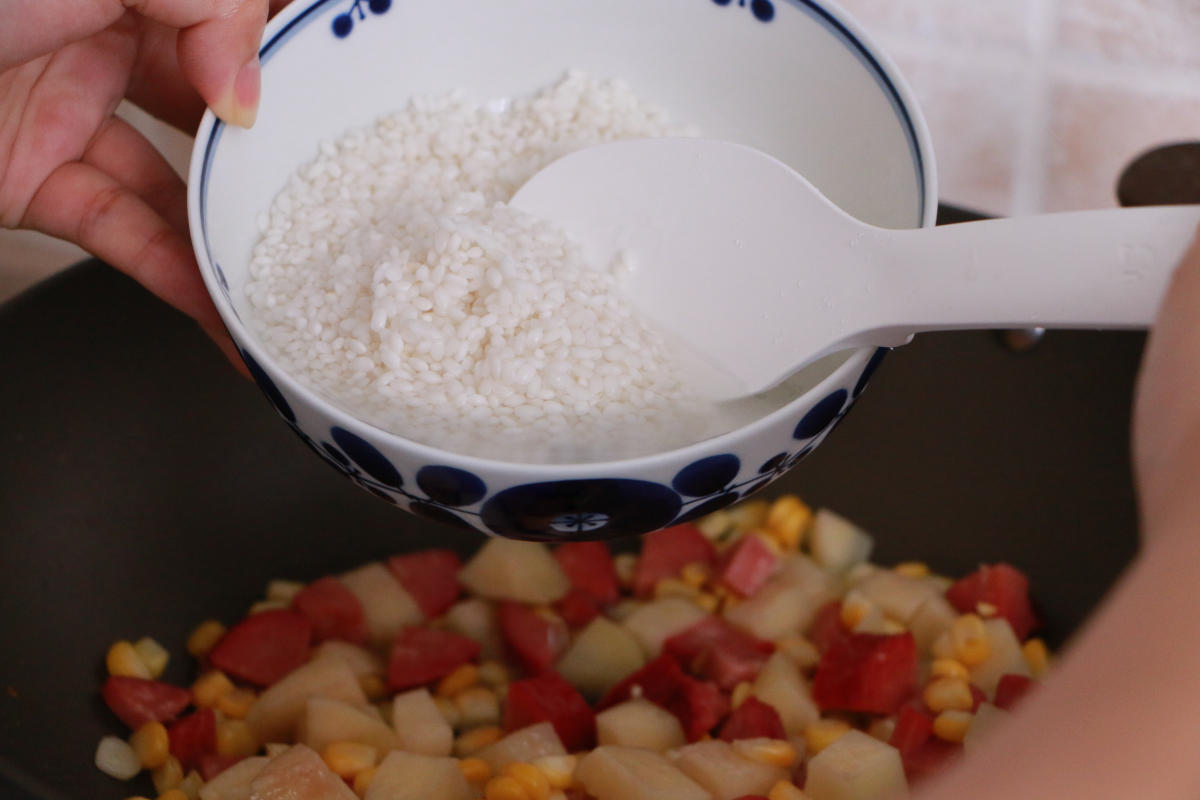 紅腸玉米土豆炊飯的做法 步骤6
