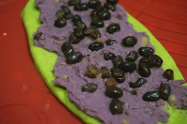 抹茶紫薯紅豆軟麪包的做法 步骤5