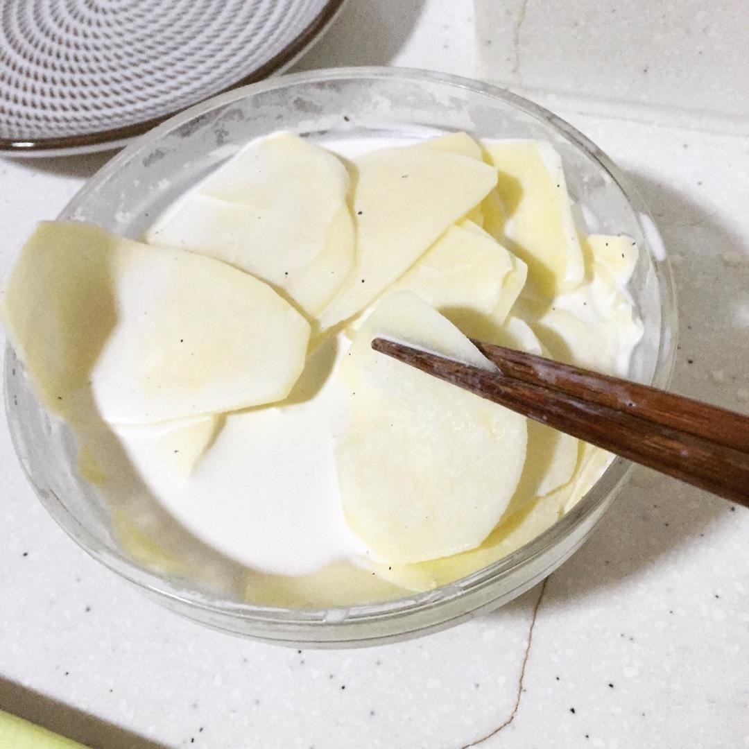 法式家常菜 Potato Pavé 土豆千層的做法 步骤2