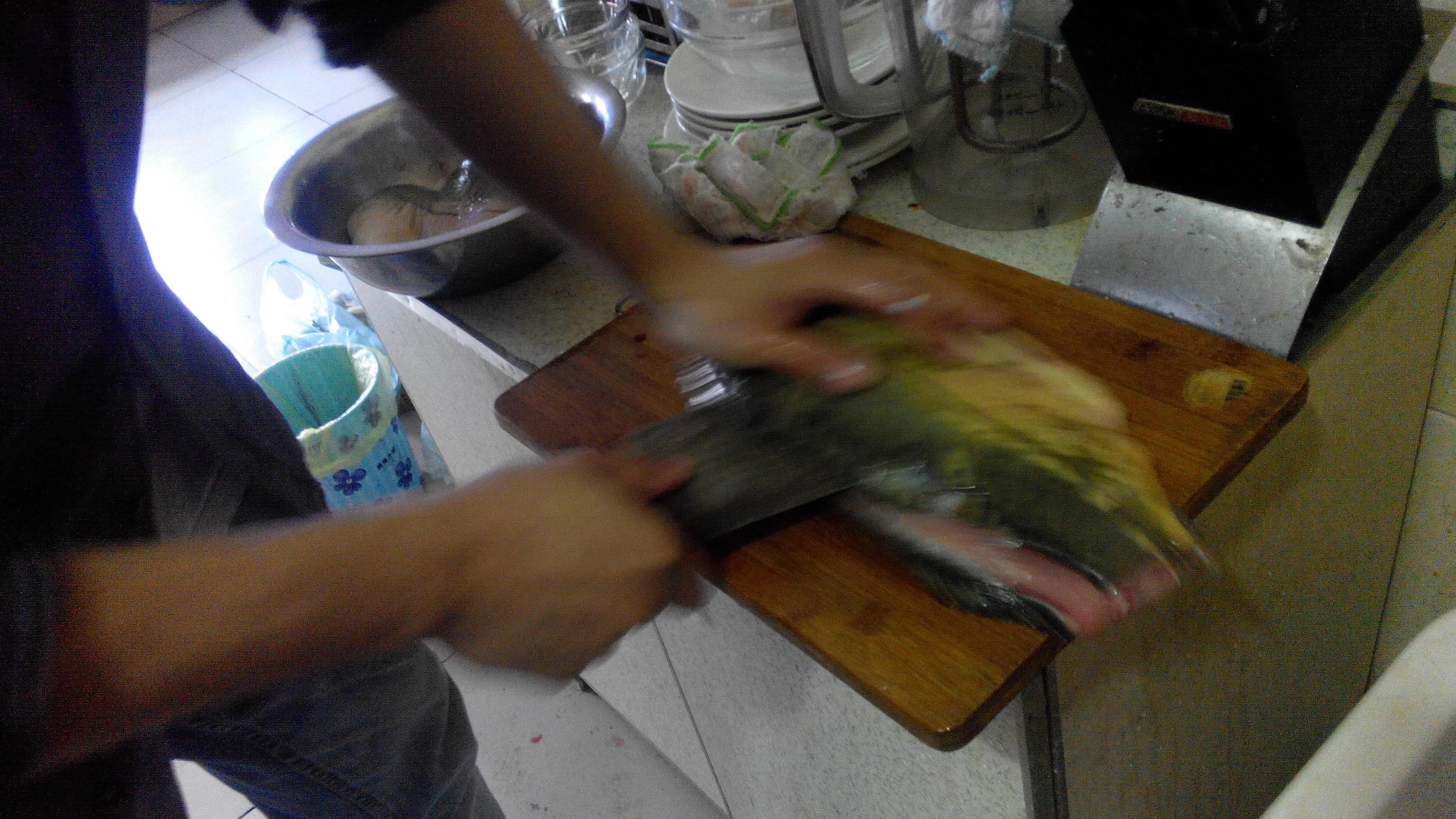 石鍋魚的做法 步骤1