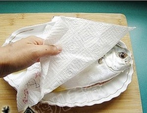 乾燒金鯧魚的做法 步骤2