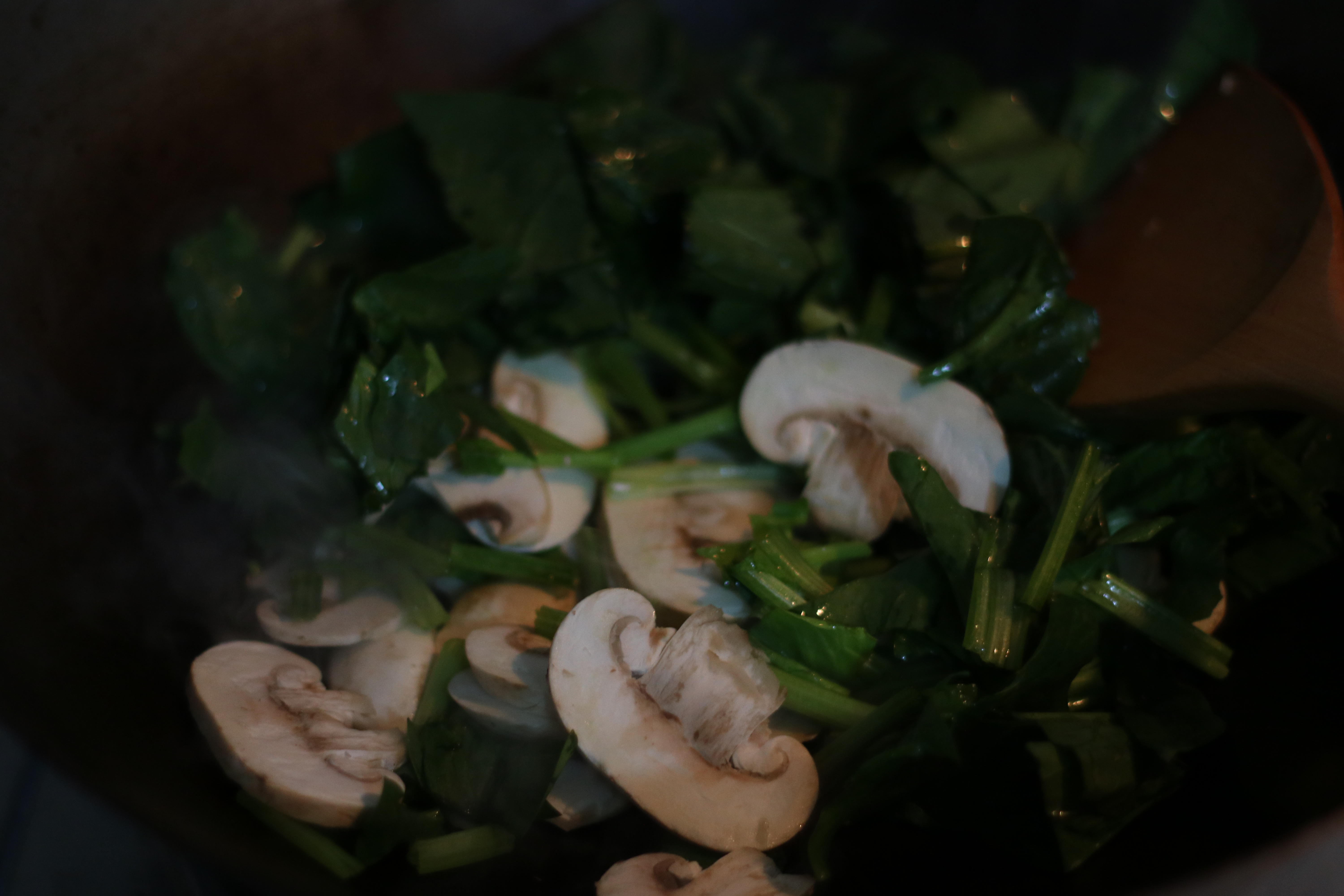 #海爾嫩烤箱# 金槍魚菠菜意麪Casserole的做法 步骤3