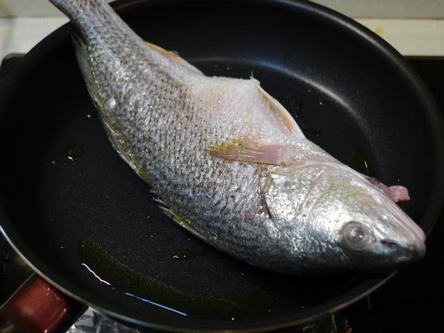 紅燒大黃花魚的做法 步骤2