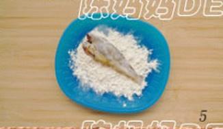 香煎黃花魚的做法 步骤5