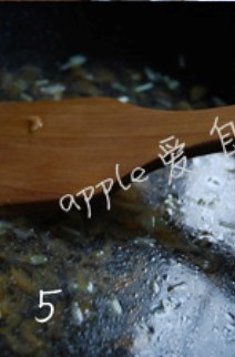 蝦皮蘿蔔絲湯的做法 步骤4