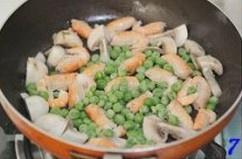 奶香青豆煨河蝦的做法 步骤7