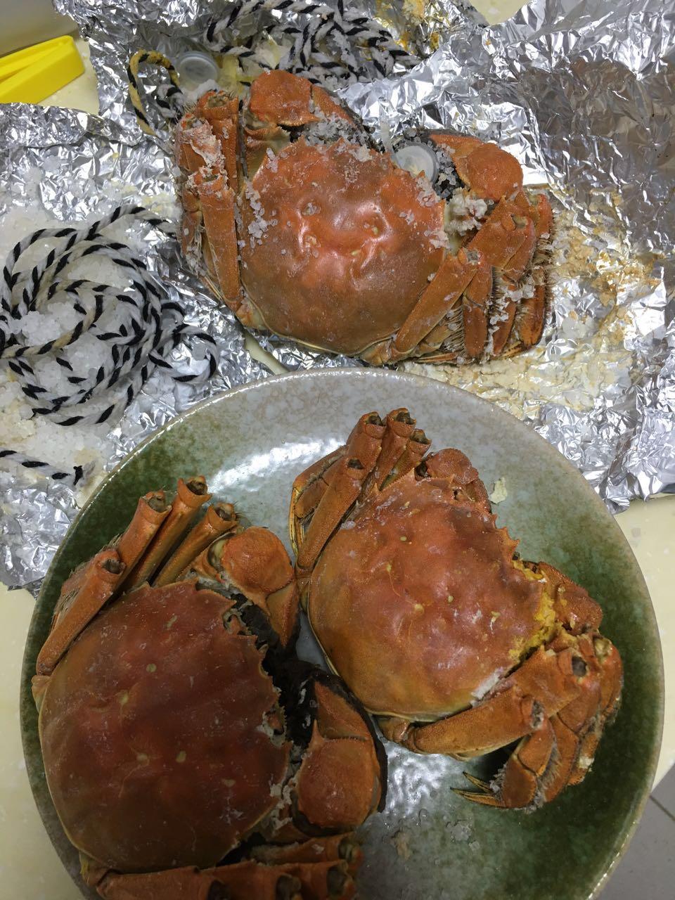 鹽焗蟹(烤箱版)一一大閘蟹吃法之五的做法 步骤7