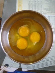 蟹肉攤雞蛋的做法 步骤1