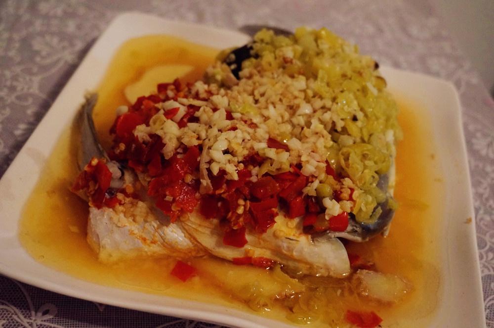 川菜必點菜 剁椒魚頭的做法 步骤4