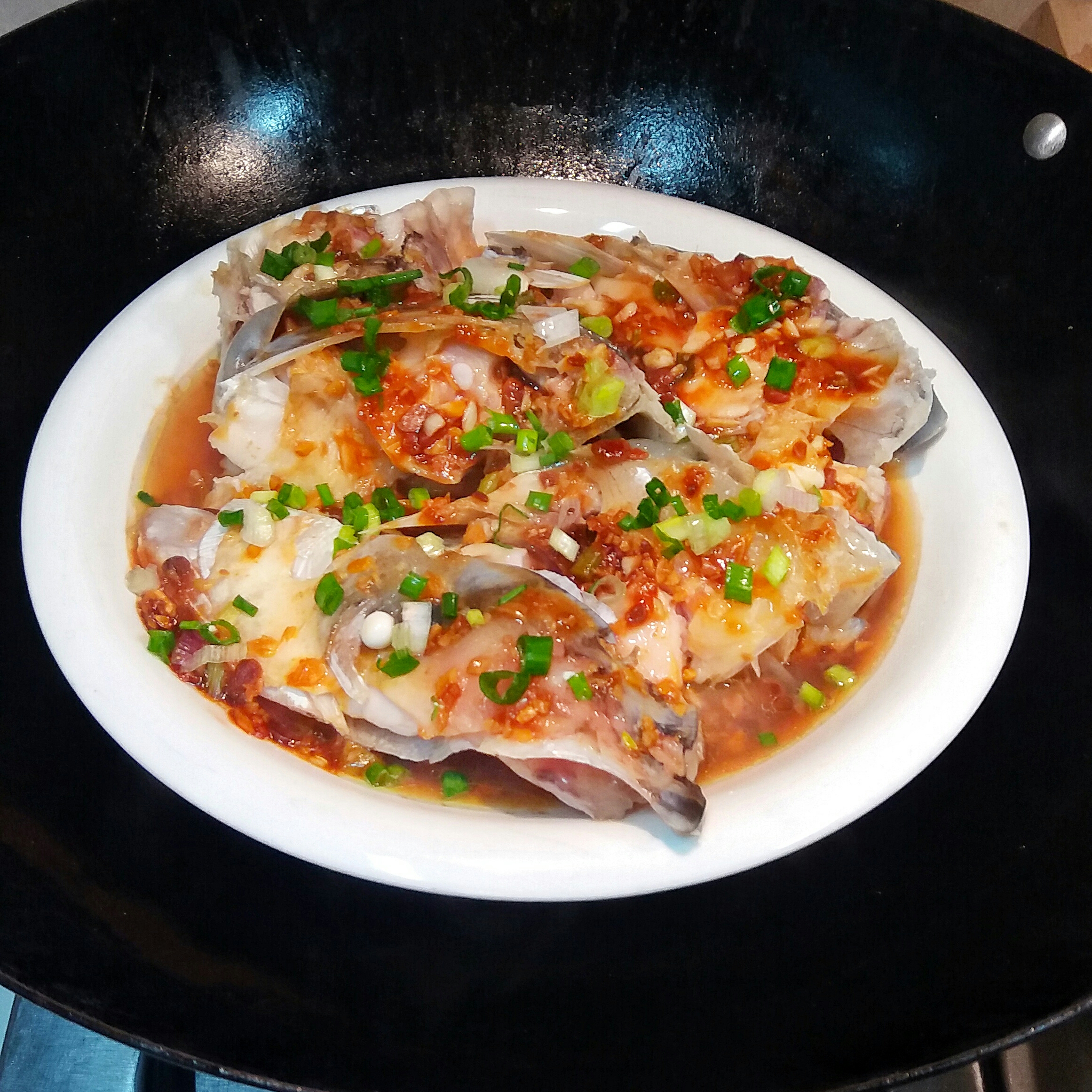 醬蒸大魚頭&芫荽菜豆腐滾魚湯（大魚頭二吃法）的做法 步骤7