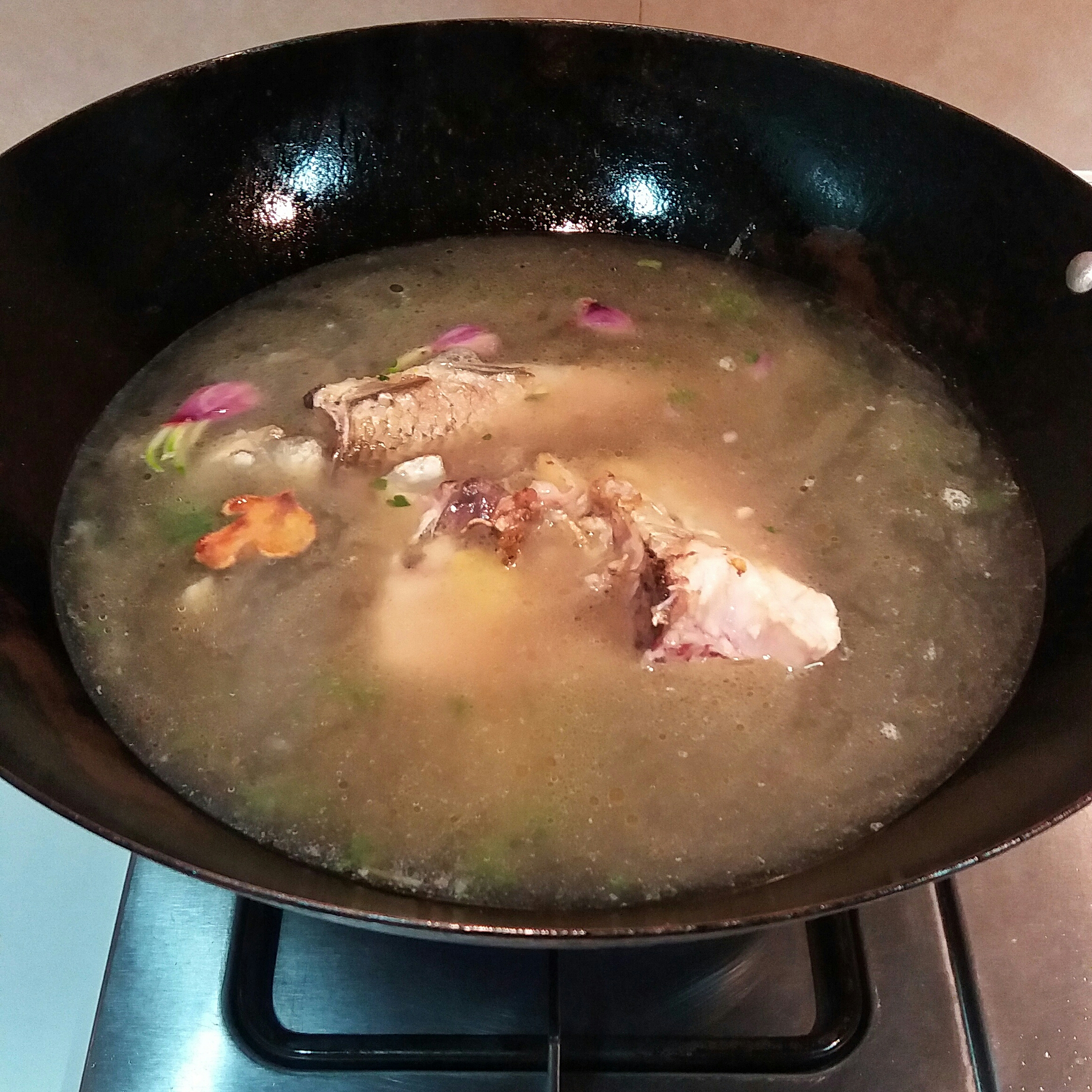 醬蒸大魚頭&芫荽菜豆腐滾魚湯（大魚頭二吃法）的做法 步骤12