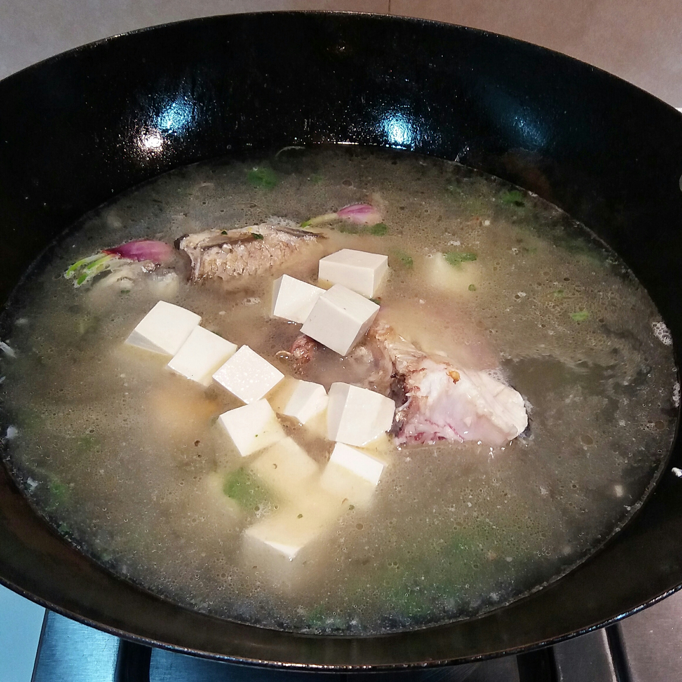 醬蒸大魚頭&芫荽菜豆腐滾魚湯（大魚頭二吃法）的做法 步骤13