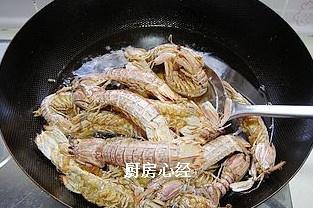 港式小炒瀨尿蝦的做法 步骤6