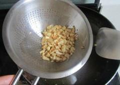 豆豉香酥蝦的做法 步骤7