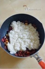 生炒臘味糯米飯的做法 步骤5