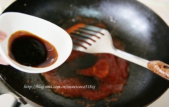 茄汁蘋果蝦的做法 步骤4