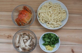 蟹黃豆腐絲的做法 步骤1