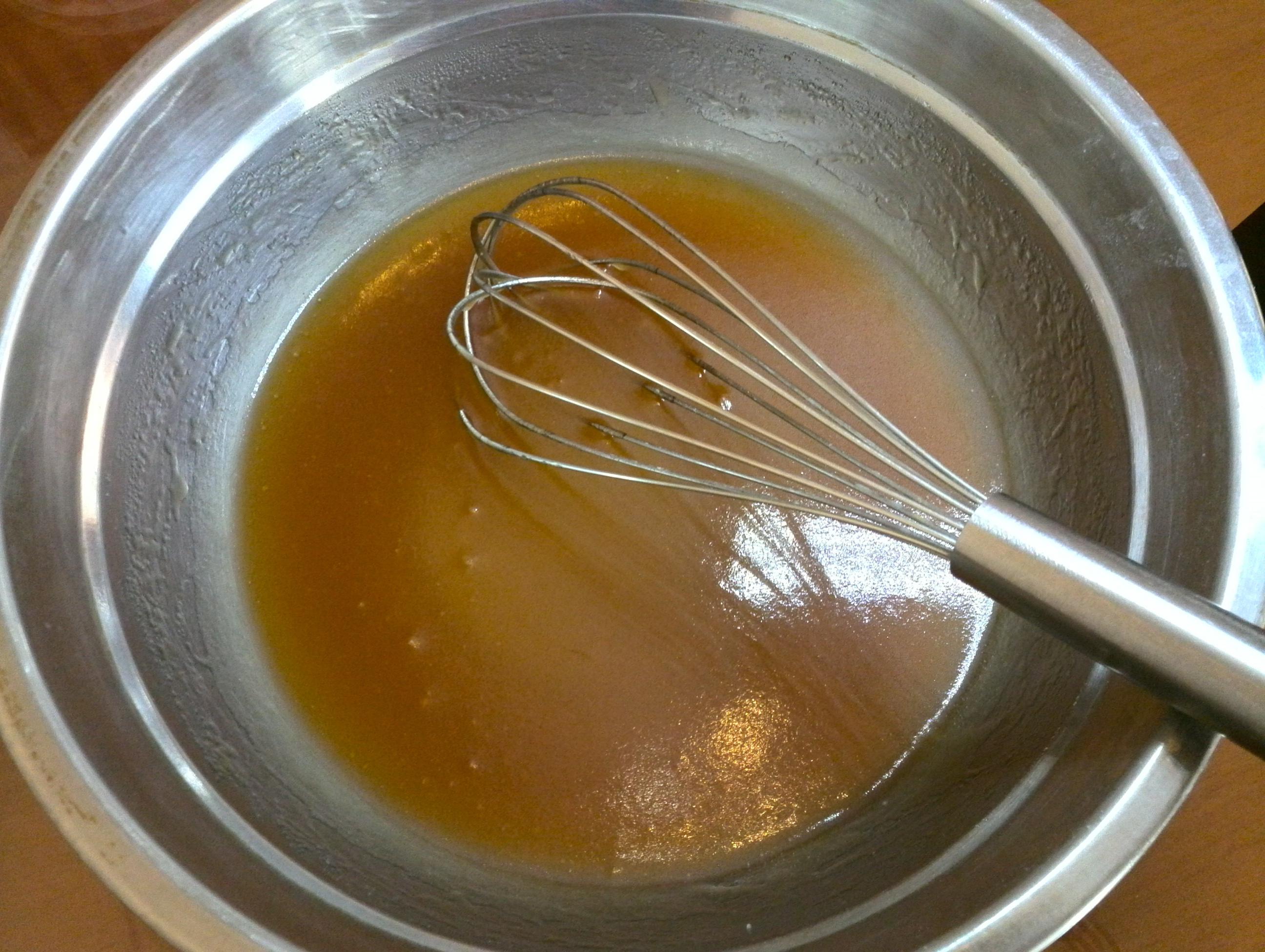 廣式蛋黃蓮蓉月餅的做法 步骤3