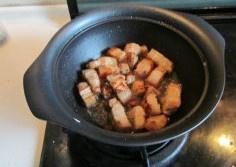 口蘑鵪鶉蛋燒肉的做法 步骤6