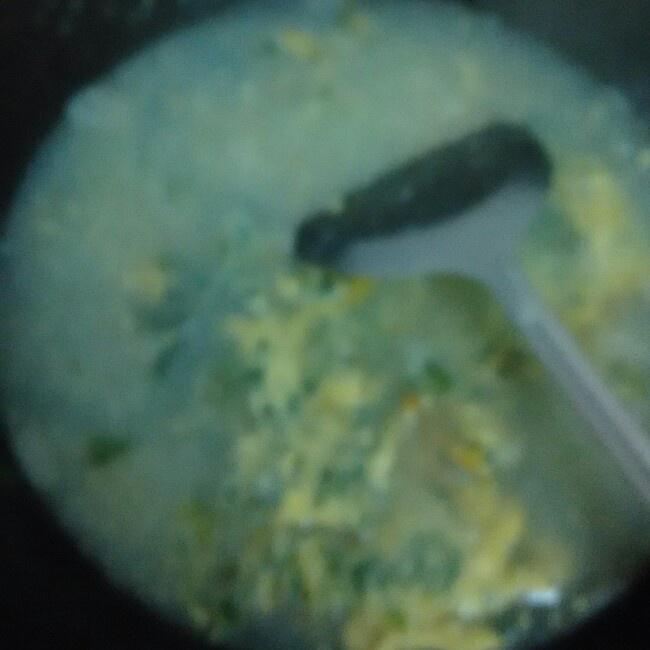 艾草煎蛋湯的做法 步骤2