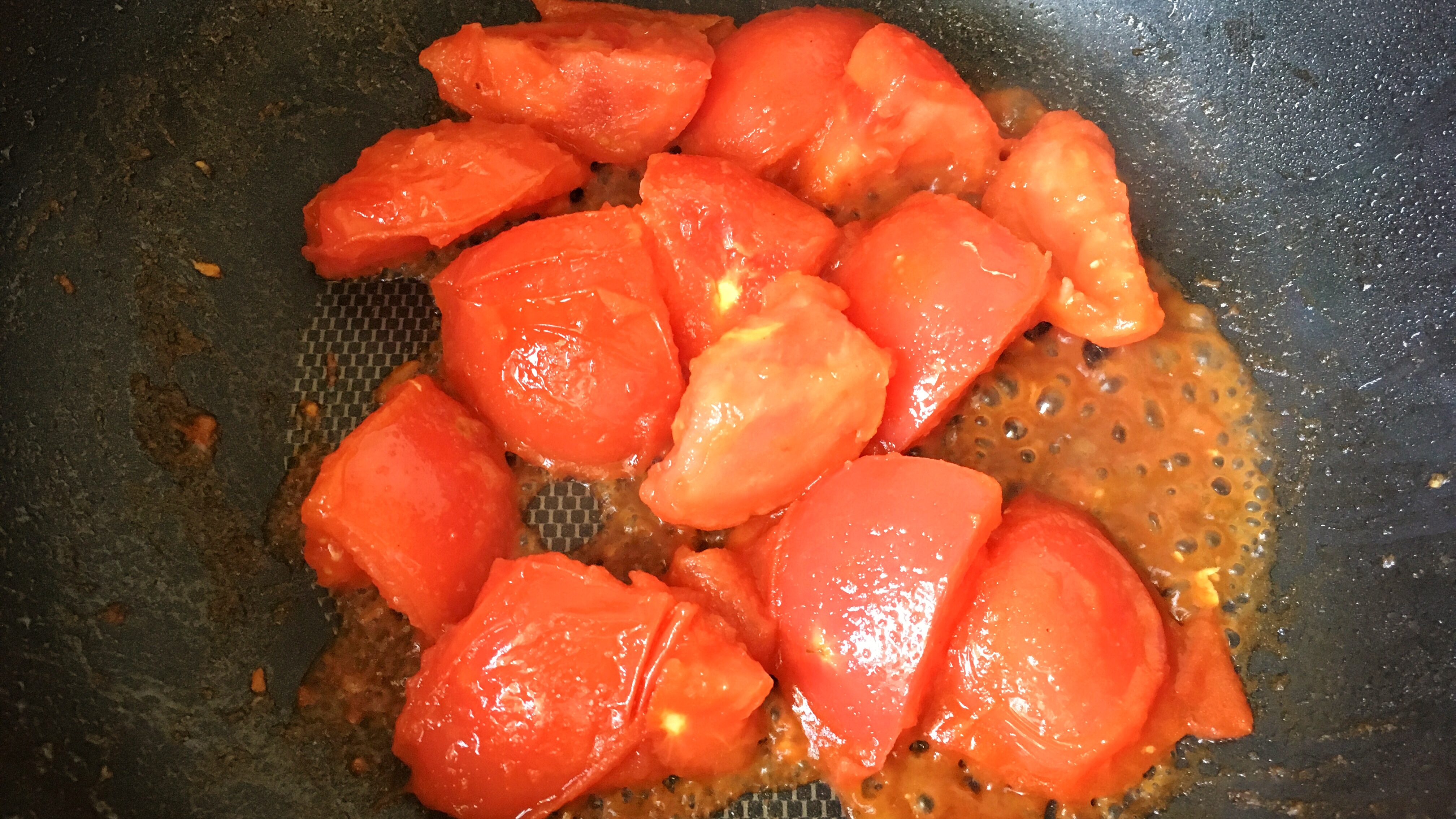 番茄炒土雞蛋的做法 步骤4