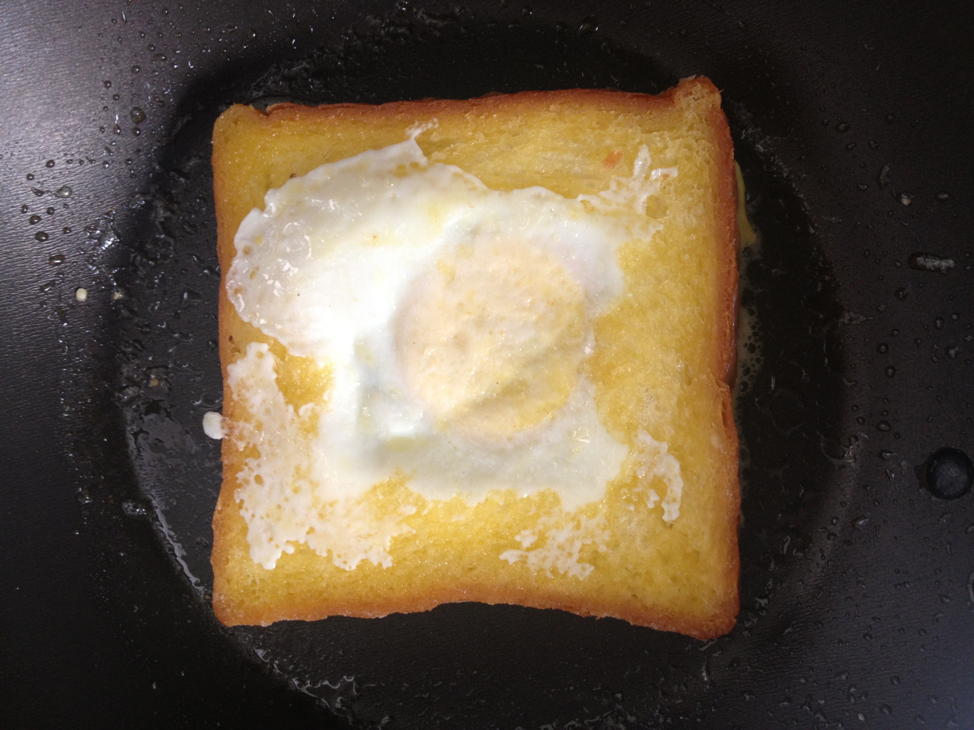 黃油 麪包 煎蛋的做法 步骤6
