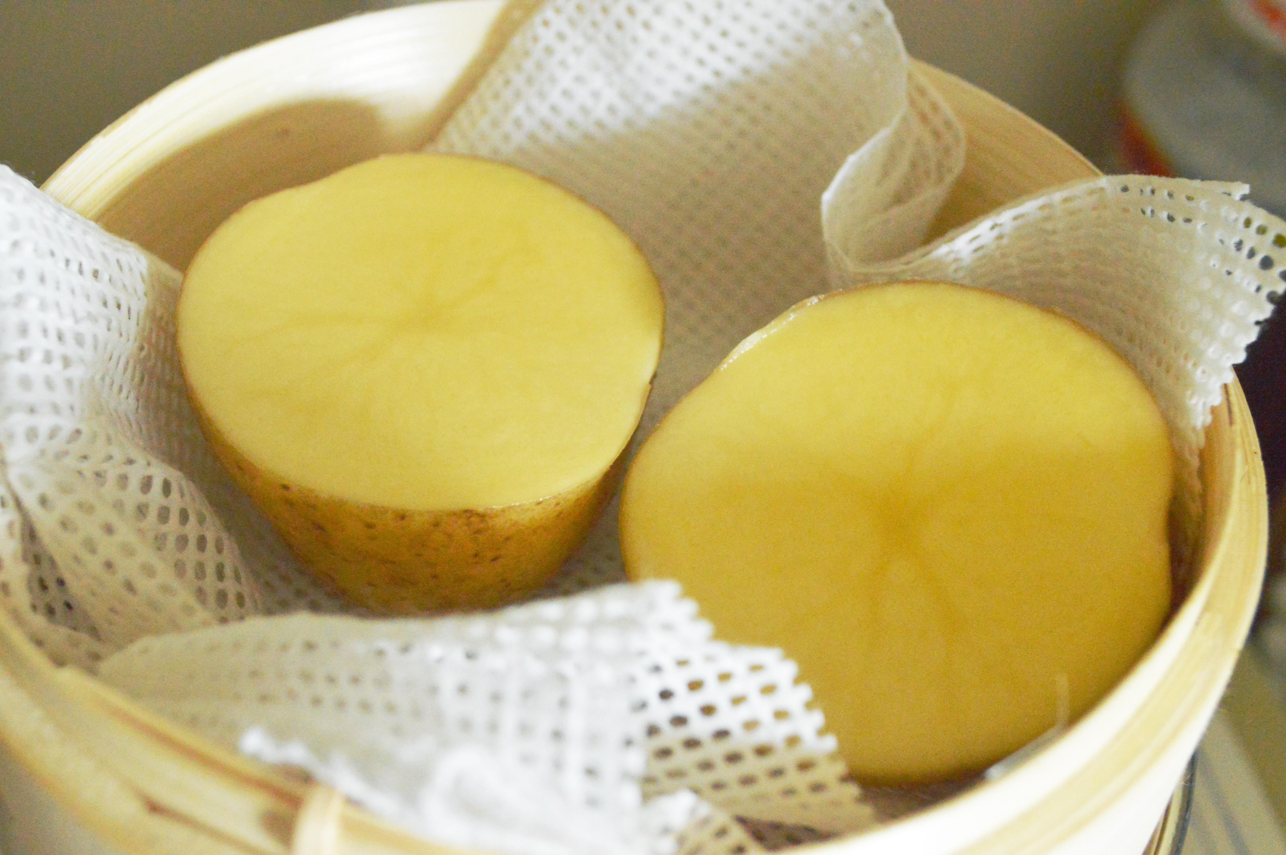 日式屋臺的黃油土豆——じゃがバター的做法 步骤3