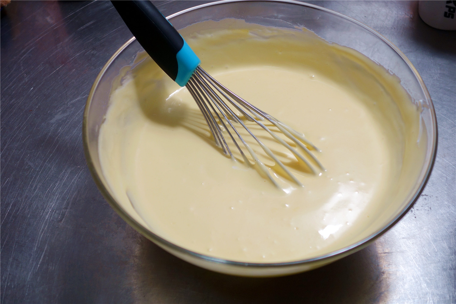 酸奶戚風蛋糕（26釐米定製烤盤）的做法 步骤12