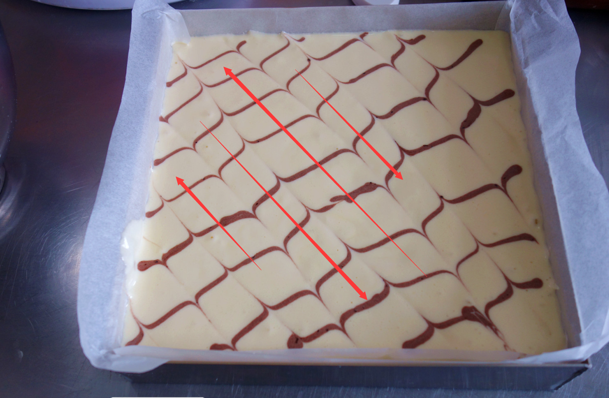 酸奶戚風蛋糕（26釐米定製烤盤）的做法 步骤20