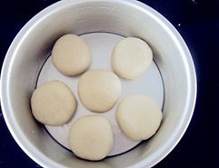 椰蓉酸奶小麪包的做法 步骤7
