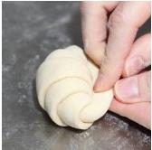 牛角麪包Croissant（麪包機＋手工）的做法 步骤16