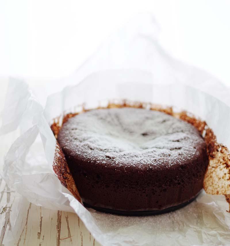 落葉古典巧克力蛋糕——好吃到讓人尖叫（附巧克力葉子的做法）的做法 步骤14