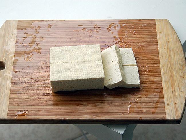 香辣鐵板豆腐的做法 步骤1