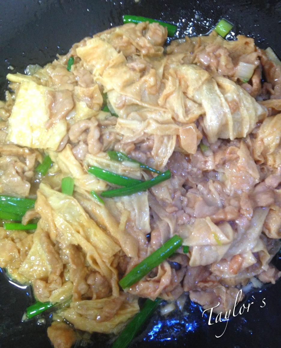腐竹炒肉片的做法 步骤8