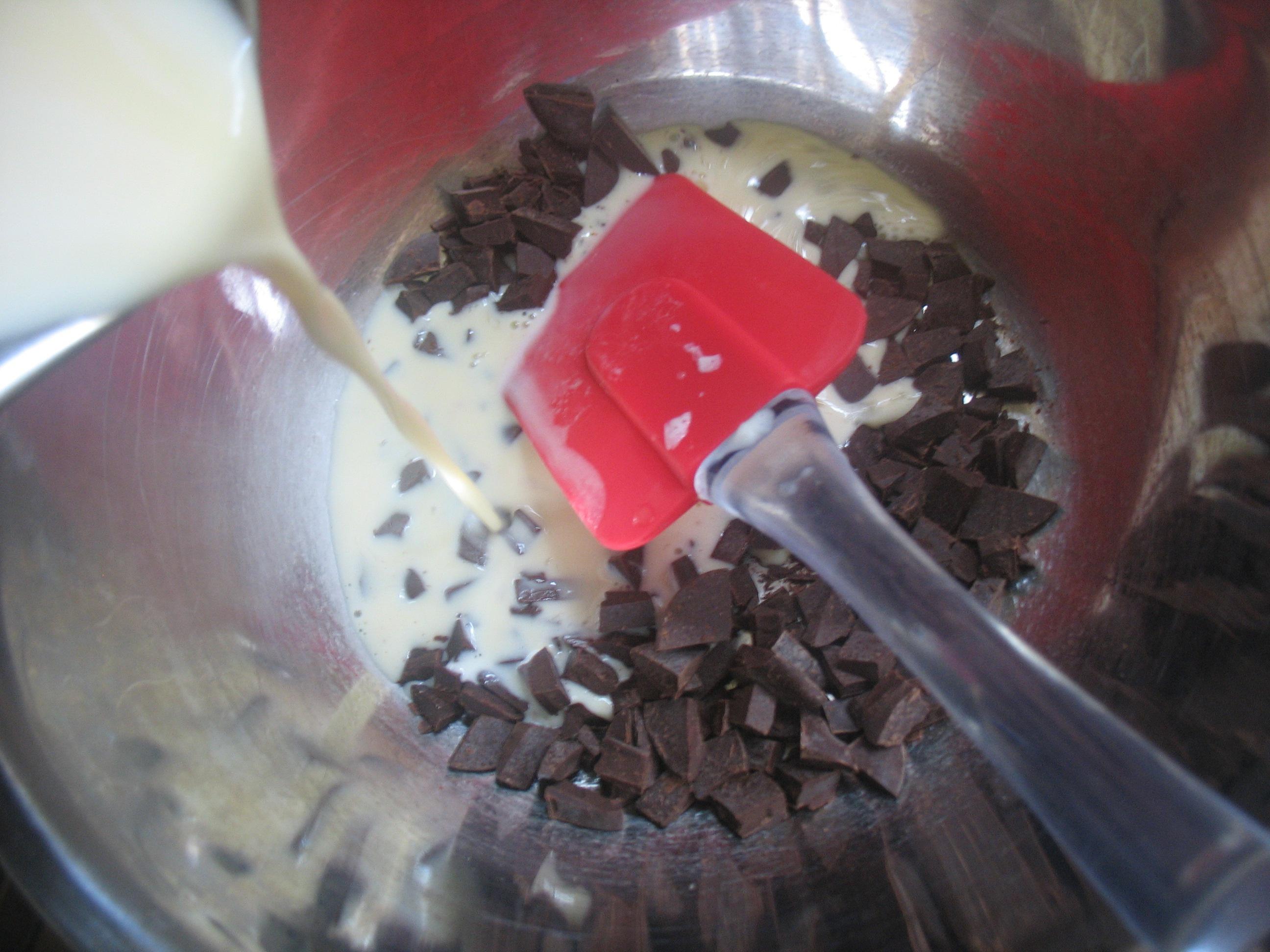 黑巧克力冰淇淋的做法 步骤7