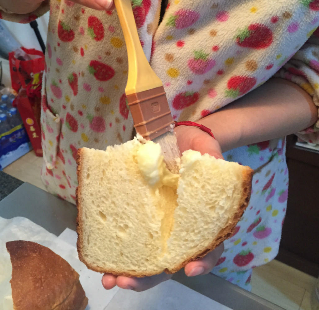 煉乳乳酪包---有面包機的同學做起來更方便哦~~的做法 步骤11